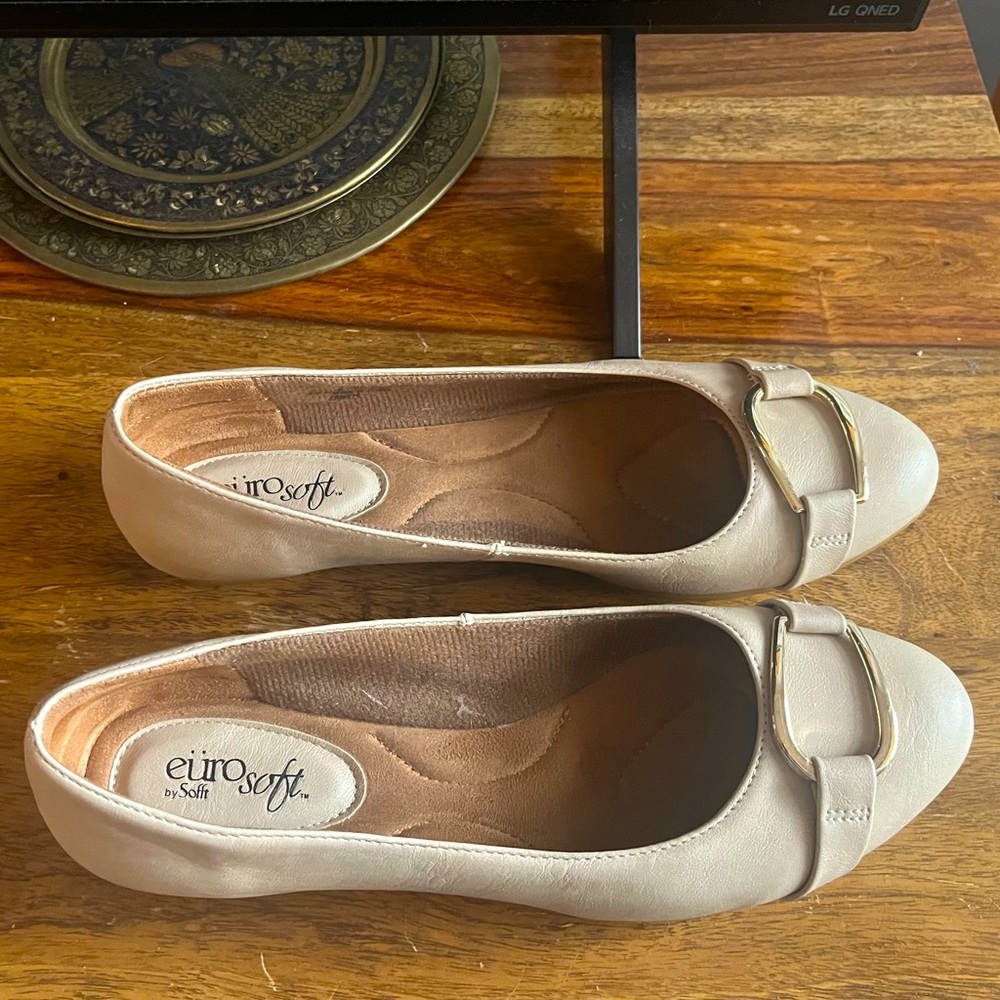 Eurosoft by Sofft flats